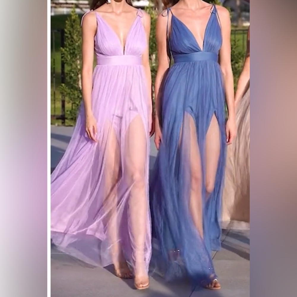 Tulle sleeveless maxi dress